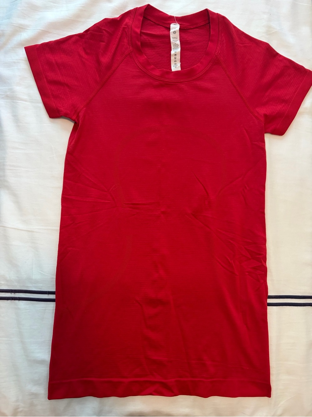 lululemon athletica red swiftly tech top